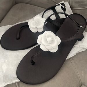 Satin summer style camellia sandals thong size 42 size 9-9.5